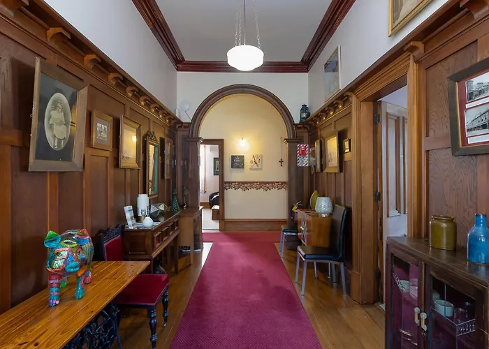 Collingwood Manor