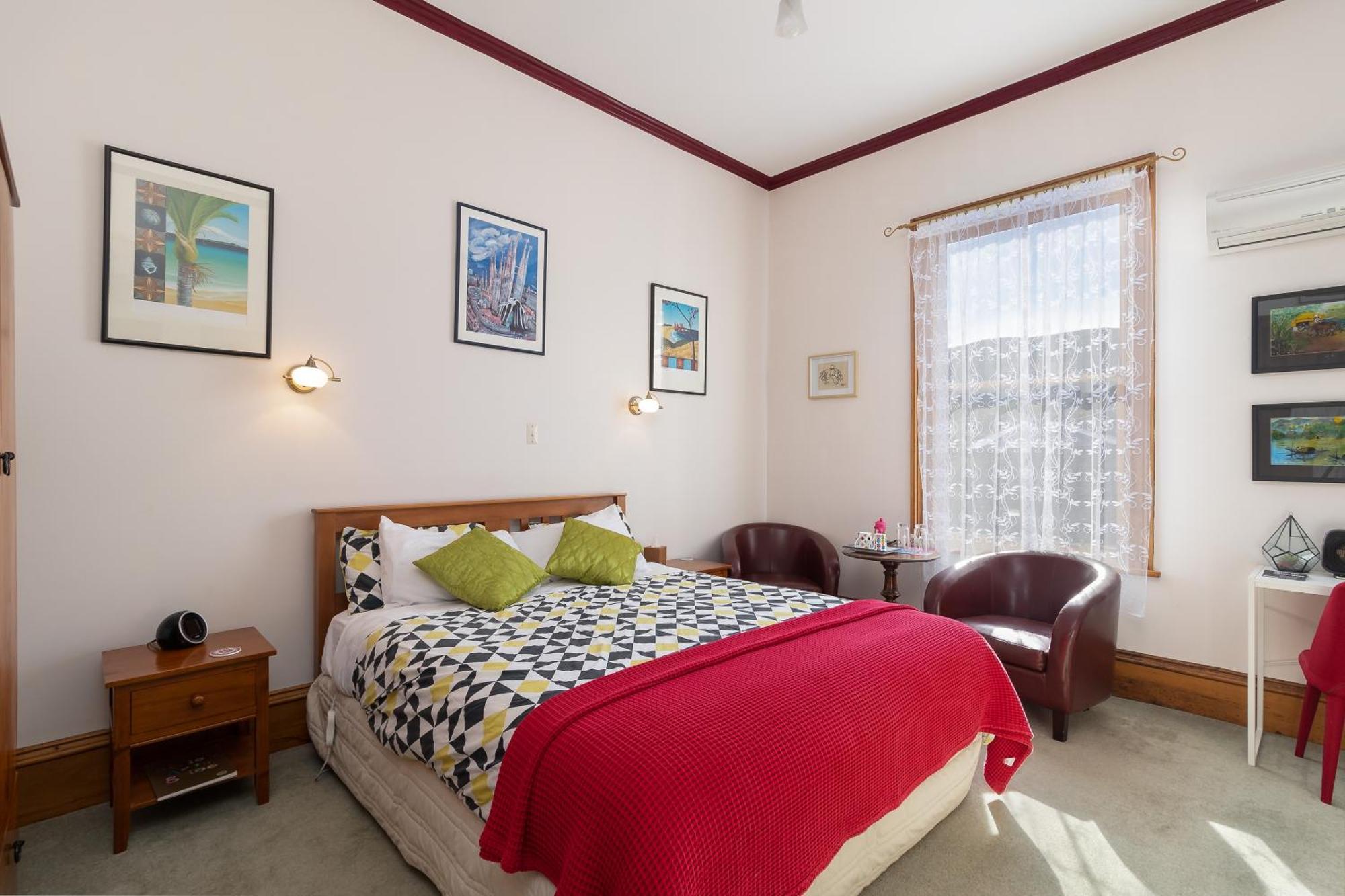 Bed & Breakfast Collingwood Manor